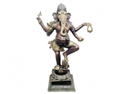 Chennai Customs seizes over 400 year-old Nritya Ganapati idol | Chennai Customs seizes over 400 year-old Nritya Ganapati idol