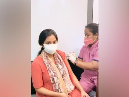 Shreya Ghoshal receives first shot of COVID-19 vaccine | Shreya Ghoshal receives first shot of COVID-19 vaccine