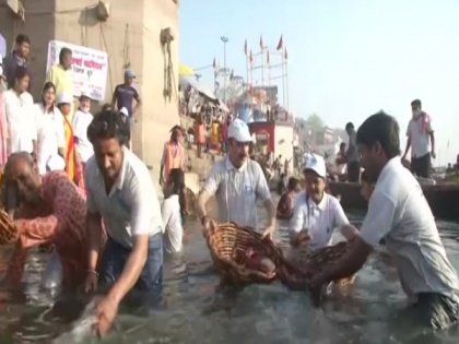 Ganga ghats in Varanasi cleaned up during cleanliness drive | Ganga ghats in Varanasi cleaned up during cleanliness drive