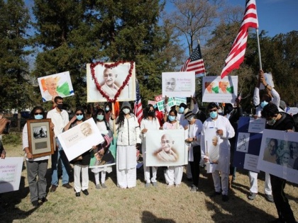 Indian-Americans hold vigil in US after another Gandhi statue vandalised | Indian-Americans hold vigil in US after another Gandhi statue vandalised