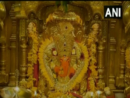 Ganesh Chaturthi: 'Arti' performed at Siddhivinayak Temple in Mumbai | Ganesh Chaturthi: 'Arti' performed at Siddhivinayak Temple in Mumbai