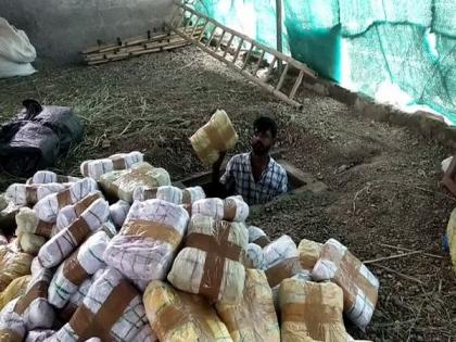 Bengaluru Police arrests 4, seizes over 1,000 kgs of Ganja | Bengaluru Police arrests 4, seizes over 1,000 kgs of Ganja