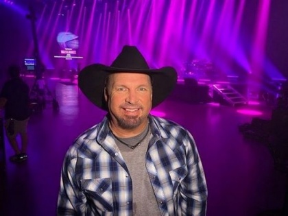 Garth Brooks withdraws from CMA 'Entertainer of the Year' category | Garth Brooks withdraws from CMA 'Entertainer of the Year' category