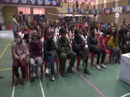 Youths participate in drug de-addiction awareness program in Srinagar | Youths participate in drug de-addiction awareness program in Srinagar