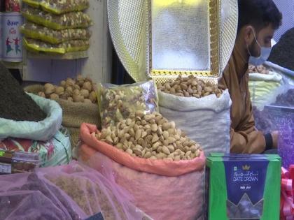 Sale of dry fruits increases during Ramadan in Kashmir valley | Sale of dry fruits increases during Ramadan in Kashmir valley