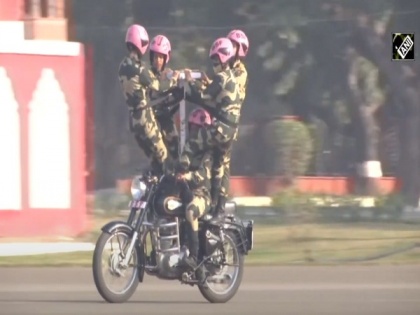 BSF's all women contingent 'Seema Bhawani' to stun spectators during R-Day parade | BSF's all women contingent 'Seema Bhawani' to stun spectators during R-Day parade
