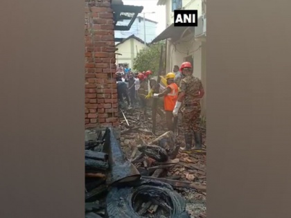 1 dead after house collapses in Maharashtra's Thane | 1 dead after house collapses in Maharashtra's Thane