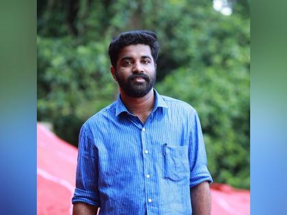 Kerala: Enquiry begins against 3 cops for allowing SFI workers to felicitate PM Arsho in police custody | Kerala: Enquiry begins against 3 cops for allowing SFI workers to felicitate PM Arsho in police custody Kerala: Enquiry begins against 3 cops for allowing SFI workers to felicitate PM Arsho in police custody | Kerala: Enquiry begins against 3 cops for allowing SFI workers to felicitate PM Arsho in police custody