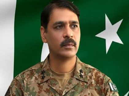 Asif Ghafoor, known for deleting tweets and getting trolled for gaffes is no longer Pak DG ISPR | Asif Ghafoor, known for deleting tweets and getting trolled for gaffes is no longer Pak DG ISPR