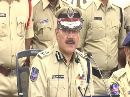 Hyderabad Police Commissioner urges public for lockdown norms compliance | Hyderabad Police Commissioner urges public for lockdown norms compliance