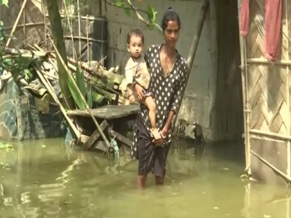 Flood situation in Assam deteriorates, 16 districts affected | Flood situation in Assam deteriorates, 16 districts affected