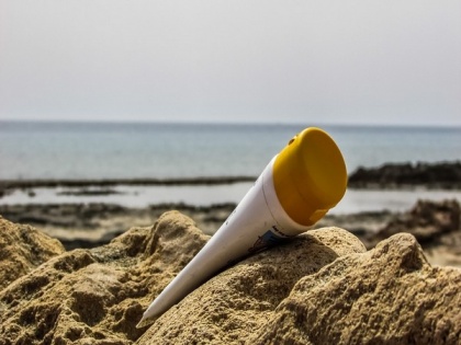 Ingredients in sunscreen can damage freshwater ecosystems: Researchers | Ingredients in sunscreen can damage freshwater ecosystems: Researchers