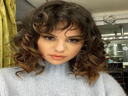 Selena Gomez opens up about self-esteem issues, relationships | Selena Gomez opens up about self-esteem issues, relationships Selena Gomez opens up about self-esteem issues, relationships | Selena Gomez opens up about self-esteem issues, relationships