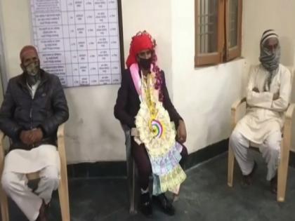 Groom, 'baratis' spend night at police station in Uttarakhand for taking out marriage procession | Groom, 'baratis' spend night at police station in Uttarakhand for taking out marriage procession