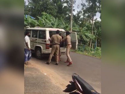Kerala cop manhandles senior citizen during vehicle inspection, sent for intensive training | Kerala cop manhandles senior citizen during vehicle inspection, sent for intensive training
