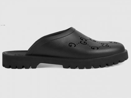 Perforated rubber sandals for almost Rs 40,000. Would you buy this Gucci? | Perforated rubber sandals for almost Rs 40,000. Would you buy this Gucci?
