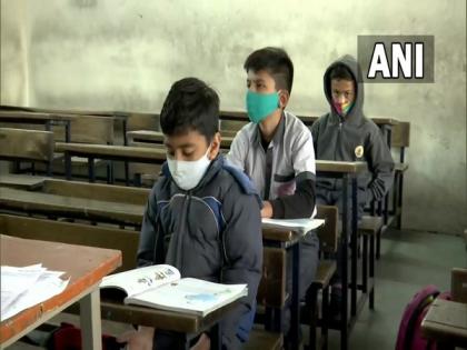 Schools reopen in Gujarat for classes 1 to 9 | Schools reopen in Gujarat for classes 1 to 9 Schools reopen in Gujarat for classes 1 to 9 | Schools reopen in Gujarat for classes 1 to 9