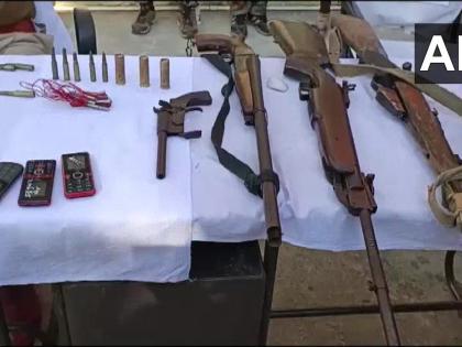 5 Naxals arrested, arms and ammunition seized in Jharkhand | 5 Naxals arrested, arms and ammunition seized in Jharkhand 5 Naxals arrested, arms and ammunition seized in Jharkhand | 5 Naxals arrested, arms and ammunition seized in Jharkhand