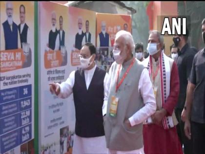 PM Modi arrives for BJP's national executive meet in New Delhi | PM Modi arrives for BJP's national executive meet in New Delhi