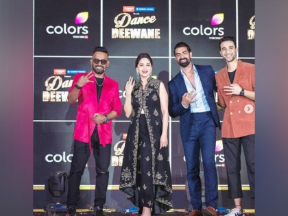 Crew members of Madhuri Dixit's reality show test positive for COVID-19 | Crew members of Madhuri Dixit's reality show test positive for COVID-19