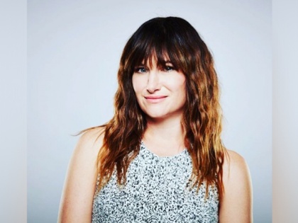 Kathryn Hahn joins cast of Netflix's 'Knives Out 2' | Kathryn Hahn joins cast of Netflix's 'Knives Out 2'