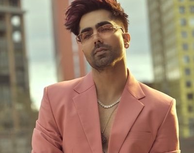 Wanted to challenge myself creatively with 'Pleasures': Harrdy Sandhu | Wanted to challenge myself creatively with 'Pleasures': Harrdy Sandhu