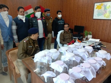 Two held with illegal arms in Haryana's Sirsa | Two held with illegal arms in Haryana's Sirsa
