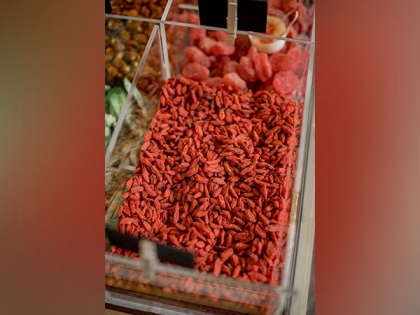Study finds dried goji berries may protect against age-related vision loss | Study finds dried goji berries may protect against age-related vision loss