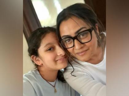 Namrata Shirdokar shares glimpse of her 'mother-daughter' moment | Namrata Shirdokar shares glimpse of her 'mother-daughter' moment Namrata Shirdokar shares glimpse of her 'mother-daughter' moment | Namrata Shirdokar shares glimpse of her 'mother-daughter' moment