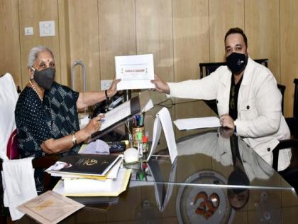 Renowned film Producer Ali Akbar Sultan Ahmed was called upon by Uttar Pradesh Governor to discuss issues related to awareness of Ganga River | Renowned film Producer Ali Akbar Sultan Ahmed was called upon by Uttar Pradesh Governor to discuss issues related to awareness of Ganga River