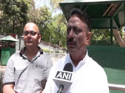 Former Himachal Congress chief Kuldeep Rathore promises full cooperation to Pratibha Virbhadra Singh ahead of polls | Former Himachal Congress chief Kuldeep Rathore promises full cooperation to Pratibha Virbhadra Singh ahead of polls