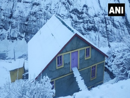 Jubling village in Lahaul-Spiti receives fresh snowfall | Jubling village in Lahaul-Spiti receives fresh snowfall