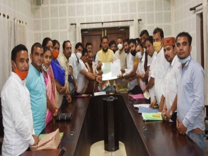 Uttarakhand not to stamp 'East Pakistan' on certificates of displaced Bengali | Uttarakhand not to stamp 'East Pakistan' on certificates of displaced Bengali