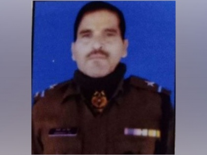 CRPF ASI Mohan Lal who lost his life in Pulwama attack awarded President Police Medal for Gallantry posthumously | CRPF ASI Mohan Lal who lost his life in Pulwama attack awarded President Police Medal for Gallantry posthumously