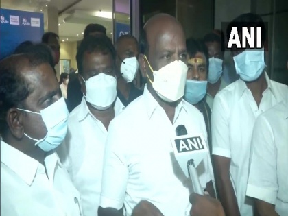 Restrict non-vaccinated people from coming in public: TN health min to officials | Restrict non-vaccinated people from coming in public: TN health min to officials