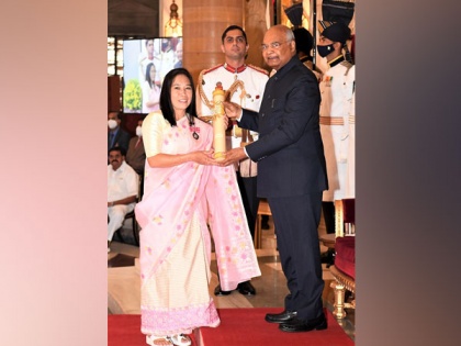 Oinam Bembem Devi becomes first Indian woman footballer to receive Padma Shri Award | Oinam Bembem Devi becomes first Indian woman footballer to receive Padma Shri Award