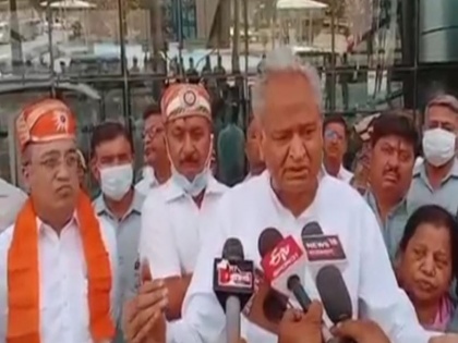 'Is it a bold step to demolish someone's house?' Ashok Gehlot questions razing houses of Ram Navami violence accused in MP | 'Is it a bold step to demolish someone's house?' Ashok Gehlot questions razing houses of Ram Navami violence accused in MP