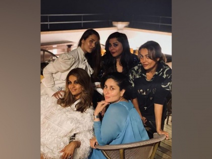 'Reunited': Kareena Kapoor shares a glimpse of re-union with BFFs | 'Reunited': Kareena Kapoor shares a glimpse of re-union with BFFs