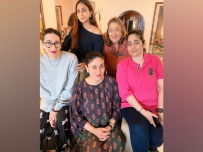Kareena Kapoor Khan spends a 'good day' with family | Kareena Kapoor Khan spends a 'good day' with family