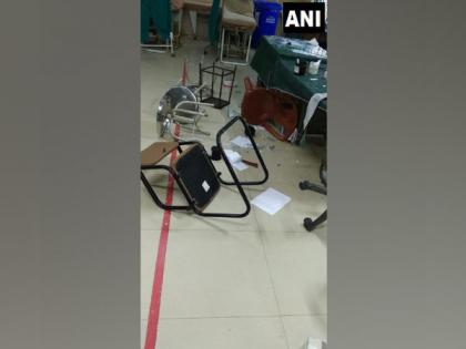 Relatives vandalise hospital after patient dies in North 24 Parganas, 3 held | Relatives vandalise hospital after patient dies in North 24 Parganas, 3 held