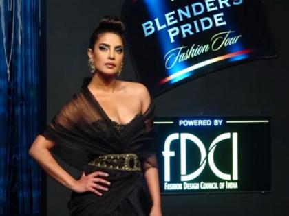 Priyanka Chopra sashays down ramp at Blenders Pride Fashion Tour 2020 | Priyanka Chopra sashays down ramp at Blenders Pride Fashion Tour 2020