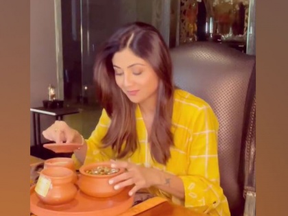 Shilpa Shetty enjoys her 'Sunday Binge' with mouthwatering 'jalebis and rabdi' | Shilpa Shetty enjoys her 'Sunday Binge' with mouthwatering 'jalebis and rabdi'