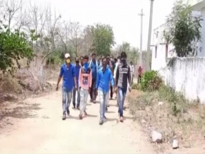 Migrant workers in Hyderabad claim that authorities have neglected them | Migrant workers in Hyderabad claim that authorities have neglected them