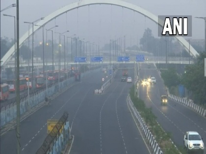 Air quality of Delhi, Gurugram remains in 'very poor' category | Air quality of Delhi, Gurugram remains in 'very poor' category