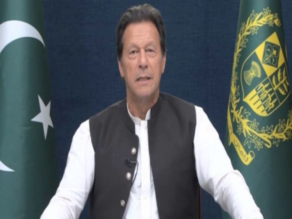 Imran Khan lashes at opposition, compares them to Mir Jafar, Mir Sadiq | Imran Khan lashes at opposition, compares them to Mir Jafar, Mir Sadiq Imran Khan lashes at opposition, compares them to Mir Jafar, Mir Sadiq | Imran Khan lashes at opposition, compares them to Mir Jafar, Mir Sadiq