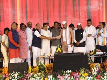 Nitin Gadkari inaugurates 7 National Highway Projects worth Rs 5569 cr in Maharashtra's Aurangabad | Nitin Gadkari inaugurates 7 National Highway Projects worth Rs 5569 cr in Maharashtra's Aurangabad