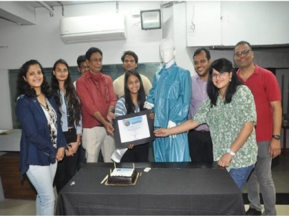 Surat's IDT Student designs Innovative PPE for female sanitation Workers, wins the National Challenge | Surat's IDT Student designs Innovative PPE for female sanitation Workers, wins the National Challenge