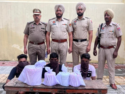12 kg heroin dropped by Pak drone seized in Punjab, three held | 12 kg heroin dropped by Pak drone seized in Punjab, three held