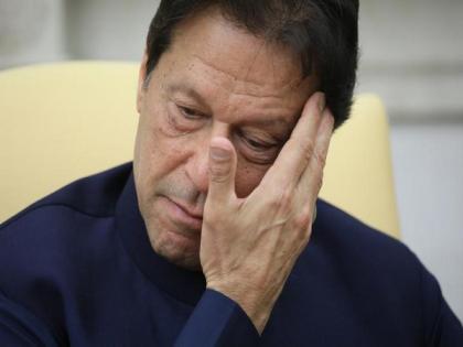 Facing backlash, Imran Khan deletes false tweets in which he sought to target India | Facing backlash, Imran Khan deletes false tweets in which he sought to target India Facing backlash, Imran Khan deletes false tweets in which he sought to target India | Facing backlash, Imran Khan deletes false tweets in which he sought to target India