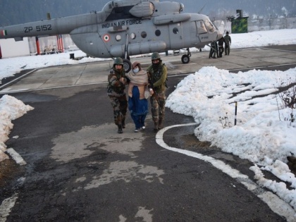 Army, IAF airlift 7 patients including 6-year-old from J-K's Tangdar | Army, IAF airlift 7 patients including 6-year-old from J-K's Tangdar